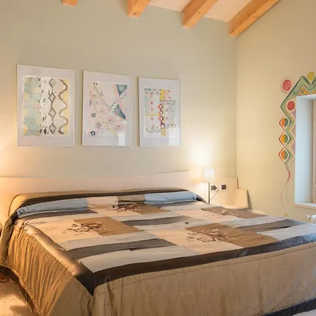 A Casa Di Maria Комо